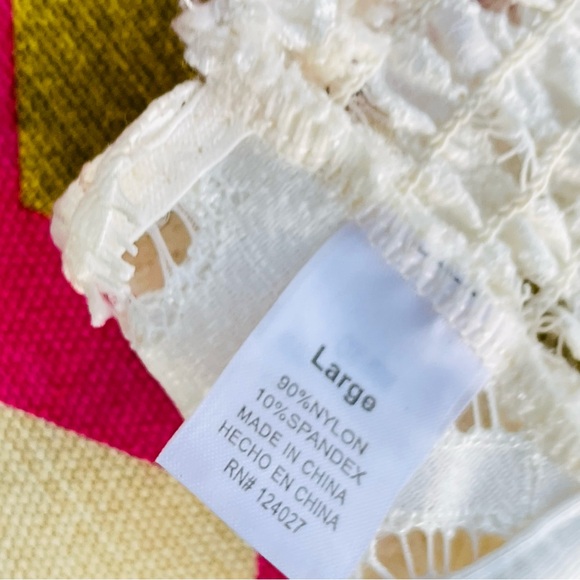 The Emma Lace Bralette Altar’d State size Large - Picture 5 of 6